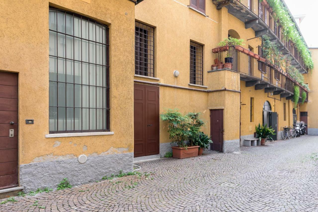 Le Scuderie Di Sant'Ambrogio Apartment มิลาน ภายนอก รูปภาพ