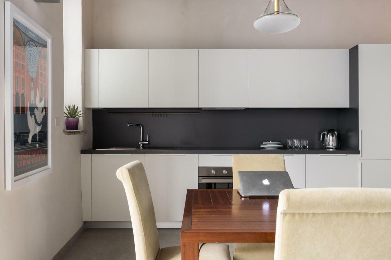 Le Scuderie Di Sant'Ambrogio Apartment มิลาน ภายนอก รูปภาพ